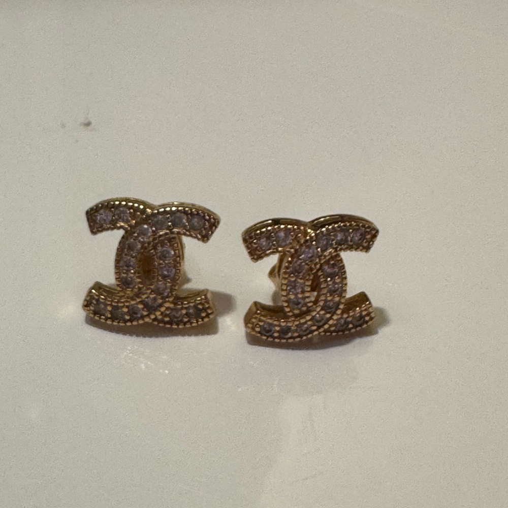 C*C* earrings gold